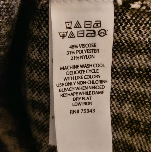 Elegant 3/4 sleeve high neck sweater - Picture 11 of 13